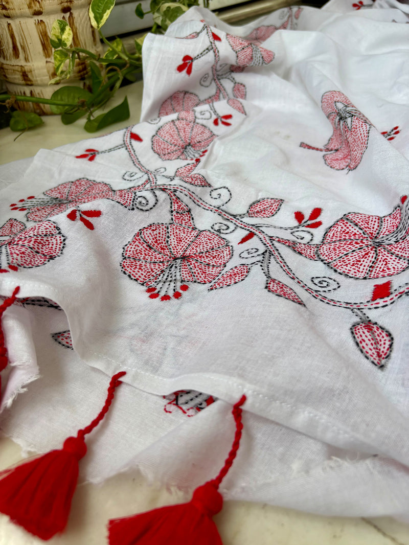 Cotton Kantha Work Saree — White 10