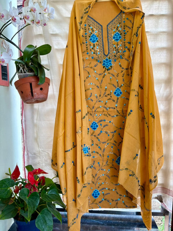 Thread Work Suit in Pure Cotton