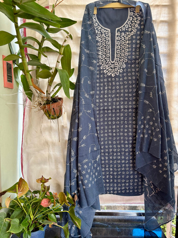Thread Work Suit in Pure Cotton