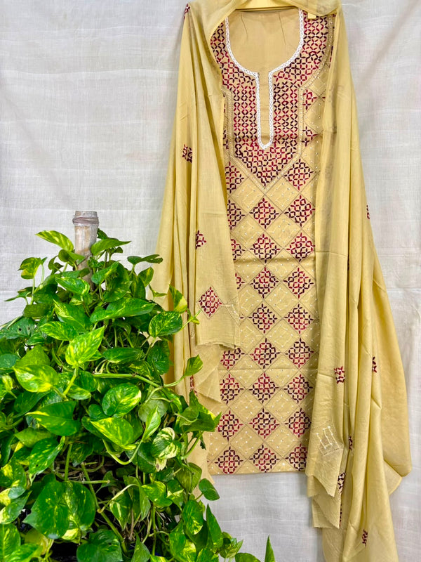 Thread Work Suit in Pure Cotton
